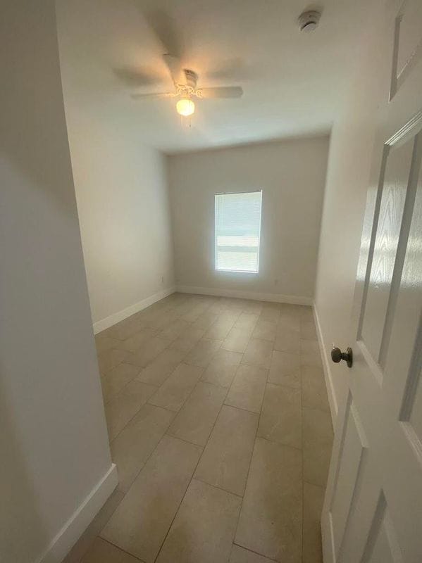 Photo - 2594 NW 20th St Unidad b