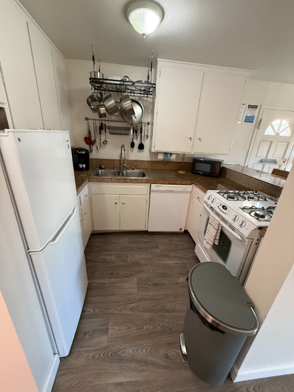 822 Island Ct