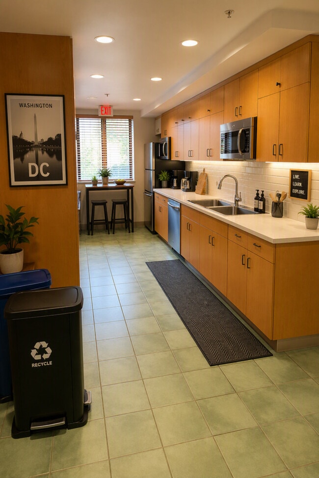 Photo - The Debonair - Furnished Student Housing