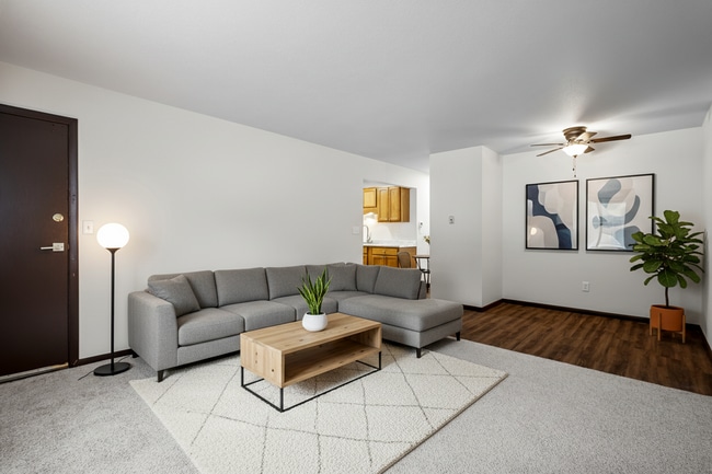 Arrowhead Apartments and Townhomes