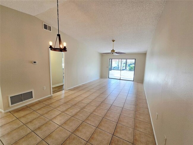Photo - 1225 56th St W