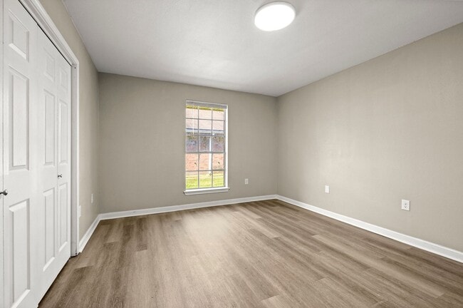 12027 Roddy Rd
