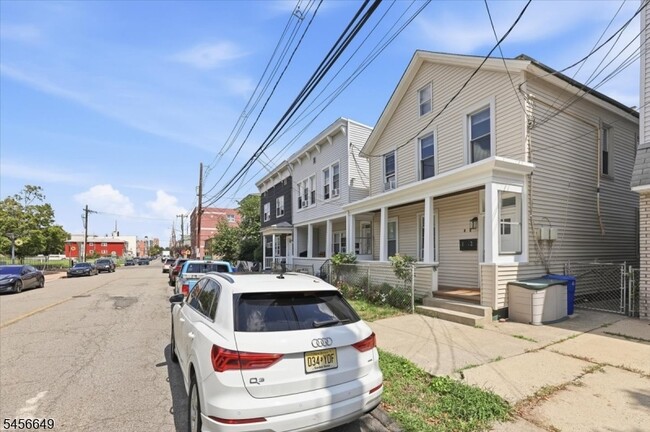 12 Prospect Ave