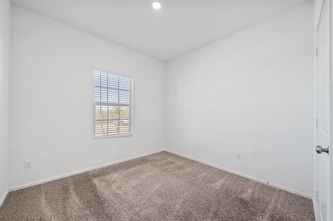 Photo - 13601 Mussel Rn