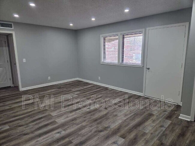 Photo - 2929 Selena Dr Unidad F102