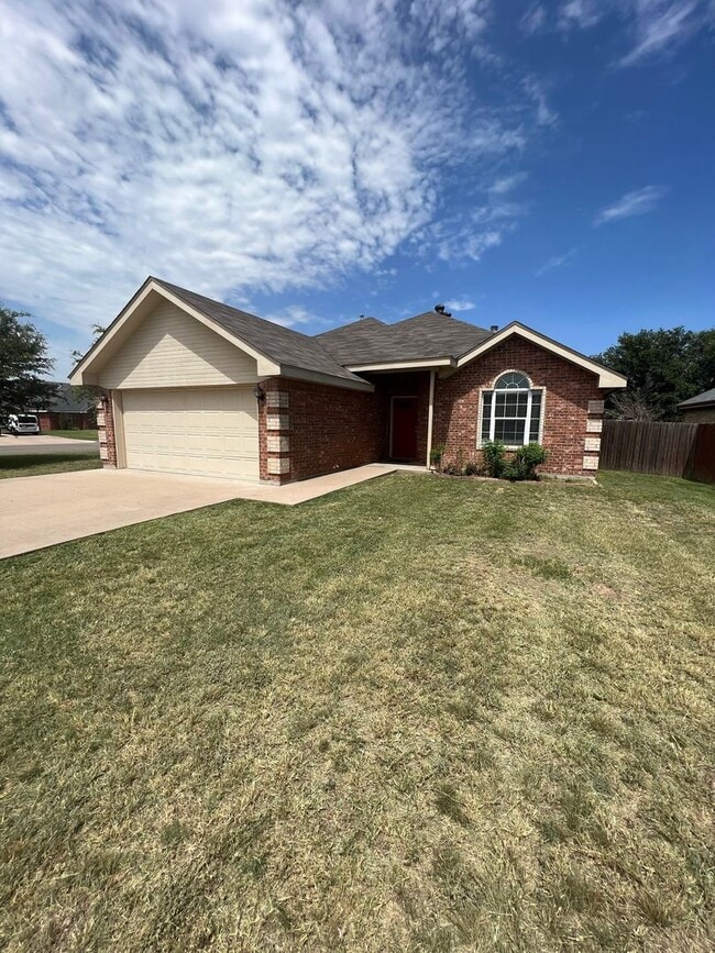 Building Photo - Wylie Schools Rental