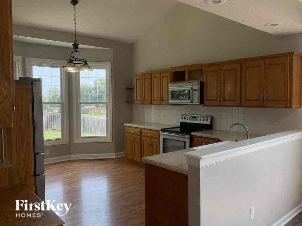 Photo - 10001 N Highland Terrace