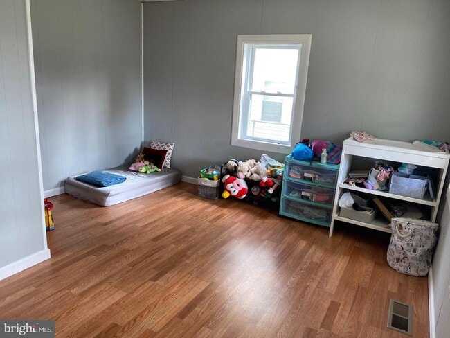 Photo - 359 W Main St