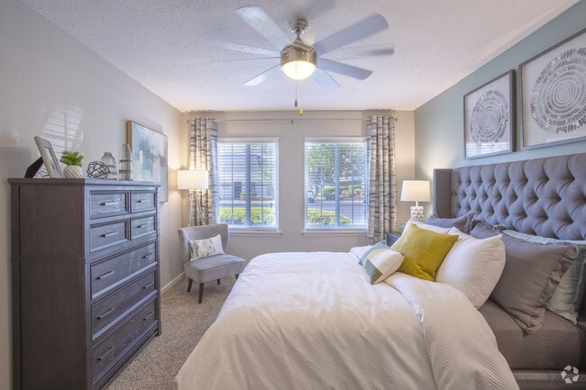 2BR, 2BA - Flat