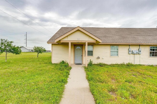 Building Photo - Updated Duplex in Weatherford Rental