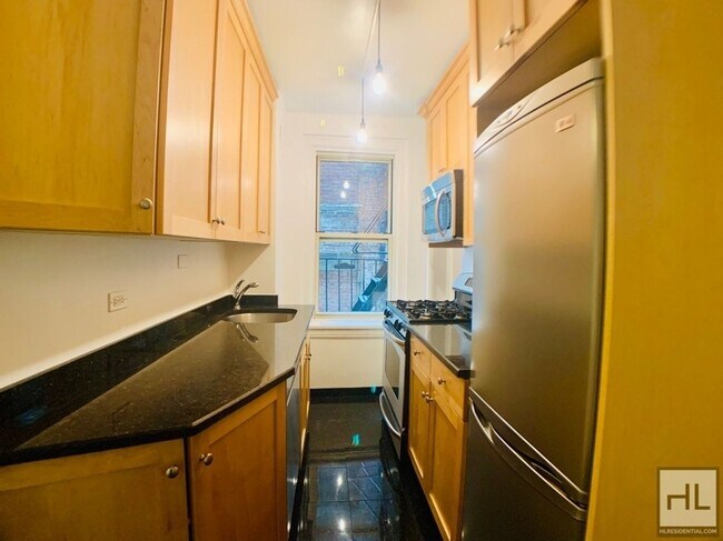 Photo - EAST 10 STREET Unit 9F