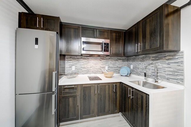 Building Photo - Ogden Executive