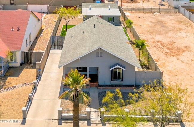 Building Photo - 1115 E McKinley St Rental