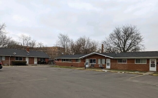 Building Photo - 1006 Montie Rd Rental