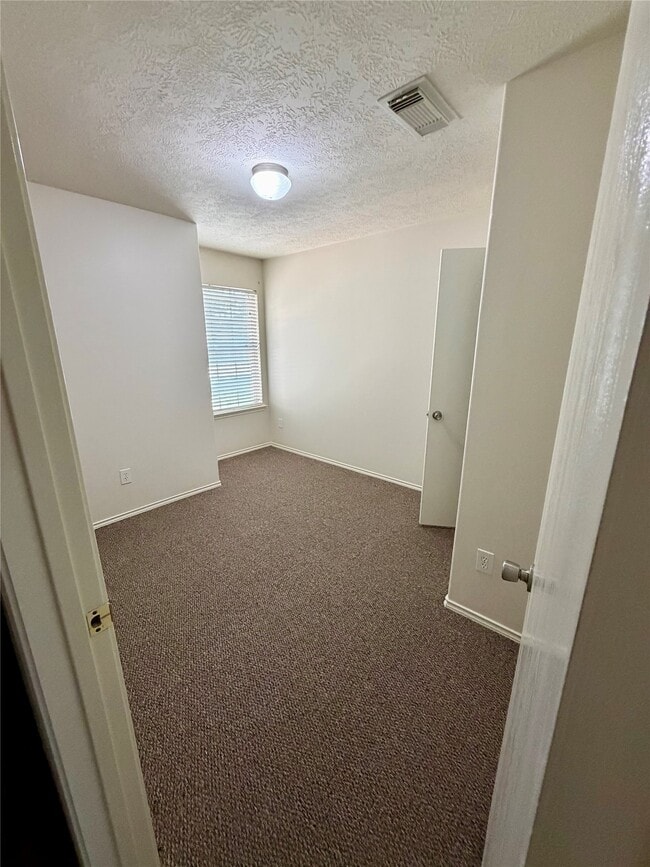 Photo - 8943 Farm Ridge Ln