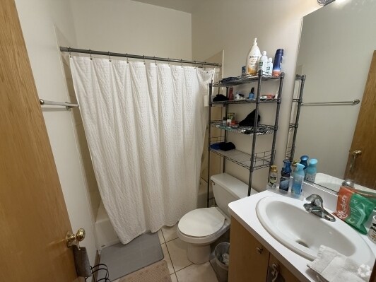 Building Photo - 1446 N Leavitt St Rental