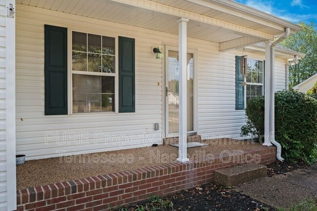 Photo - 405 Glenhaven Dr
