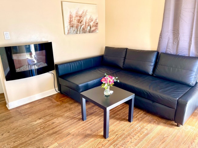 Photo - 4118 Gamma St