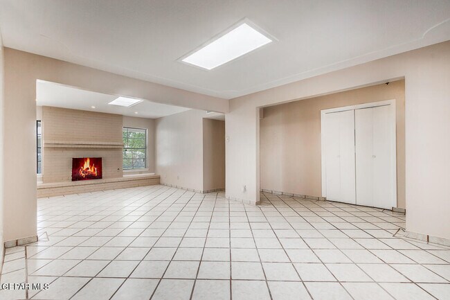 Photo - 5016 Cockrell Ln