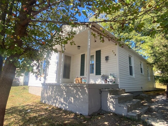 Photo - 112 Chapel St