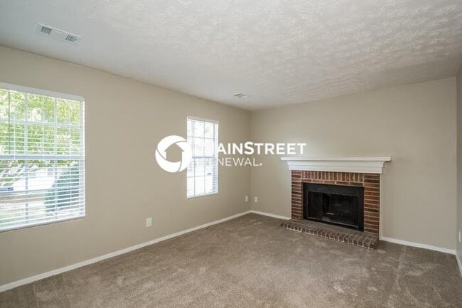 Photo - 3 Bedroom Pet-Friendly Home in Stone Mountain, GA with Main Street Renewal