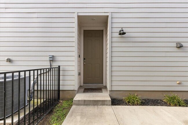 Photo - 7103 Terrazzo Cottage Ln Unit 33