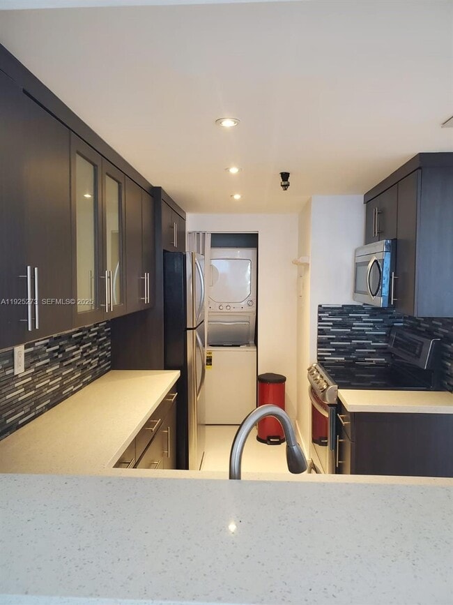 Photo - 1717 N Bayshore Dr Unit A-1650