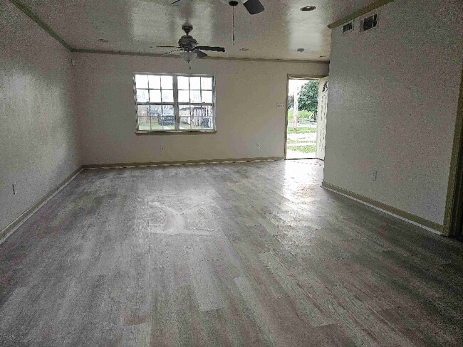 Photo - 1903 Rosary Dr