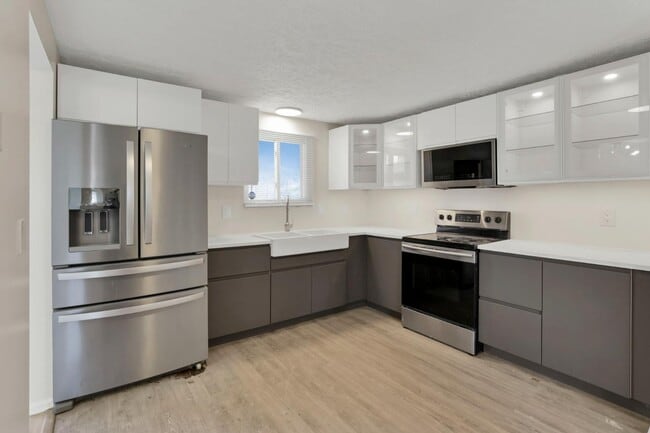 Photo - 6486 Ethan Dr