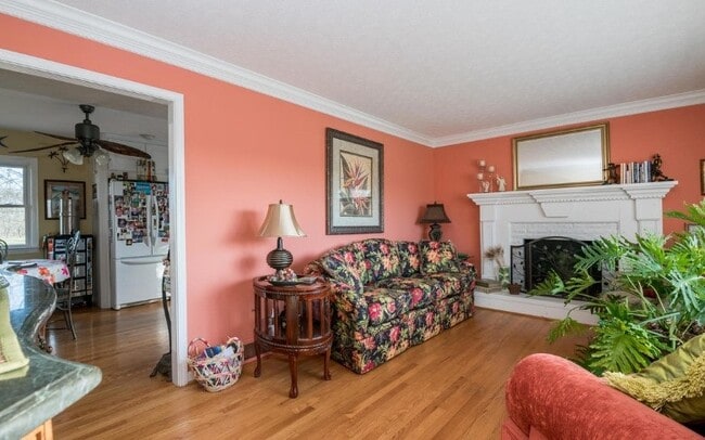 10311 Mary Dell Ln