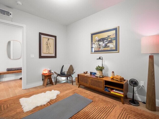 Photo - 9 Central St Unit 204