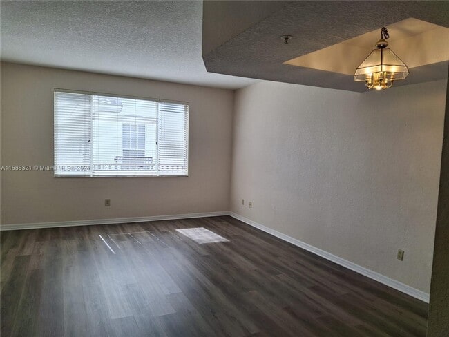 Photo - 735 SW 148th Ave