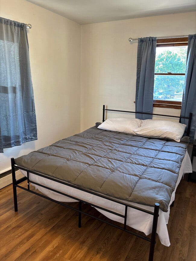 Photo - 1902 W Broadway Unit 1902 westbroadway