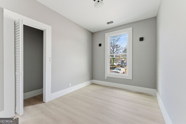 Photo - 1409 Northwest Dr NW Unit 1