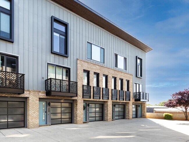 Photo - 237 Domain Way