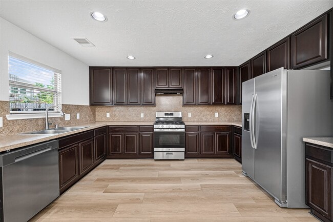 Building Photo - 21415 Sagrantino Ct