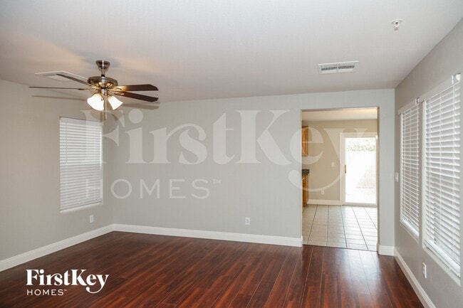 Photo - 152 Calm Morning Ave