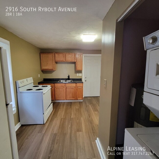 Photo - 2916 S Rybolt Ave