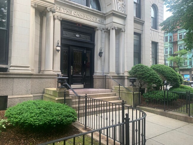 Building Photo - 483 Beacon St Unit 26 Rental