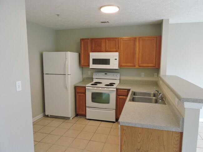 Photo - 207 Swaying Pine Ct
