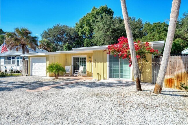 5216 Calle De Costa Rica