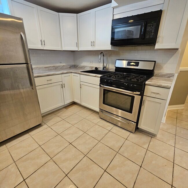 Photo - 1831 S 61st Ct Apartamentos Unidad #G