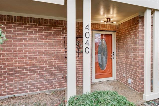 Photo - 404 S Fannin St