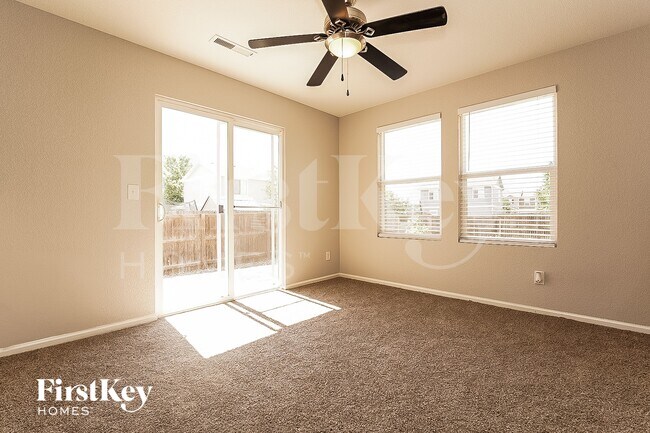 Photo - 783 Willow Dr