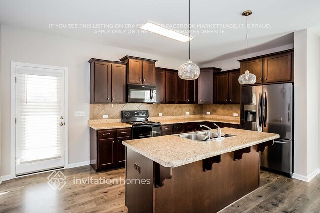 Photo - 124 Caprine Ct