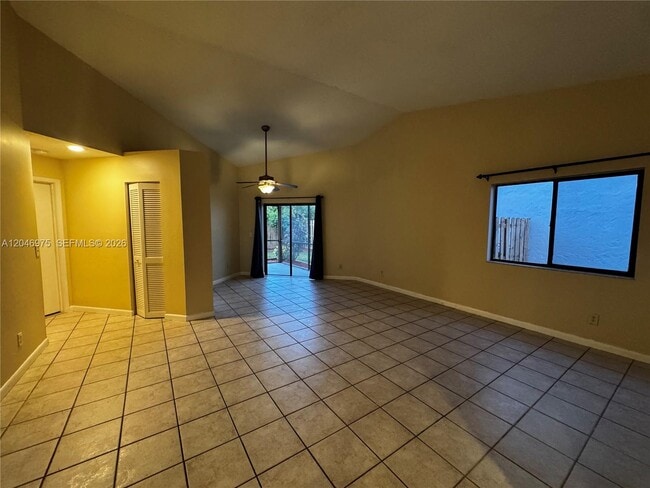 Photo - 951 SW 109th Ave