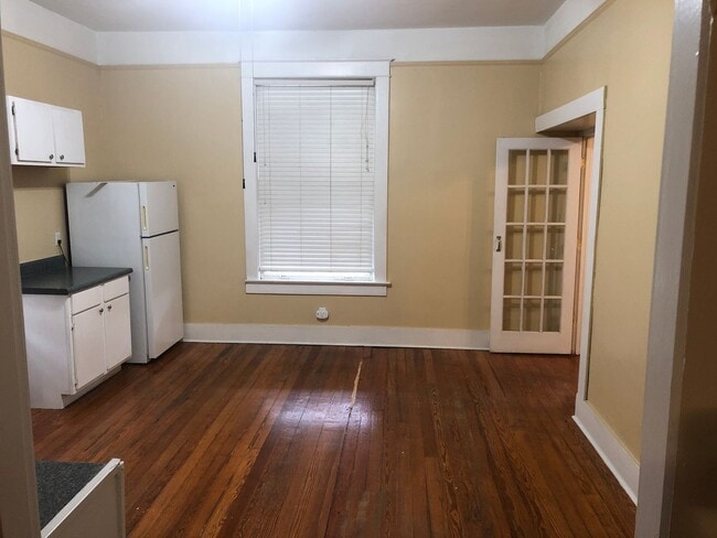 Photo - 250 N Willett St Unit 250-003