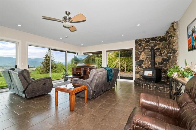 Photo - 48275 Elk View Rd