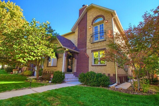 Photo - 620 S Race St