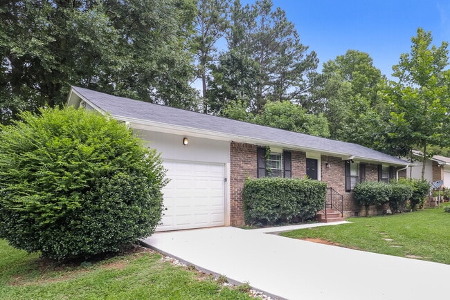 Photo - 6133 Fieldcrest Dr